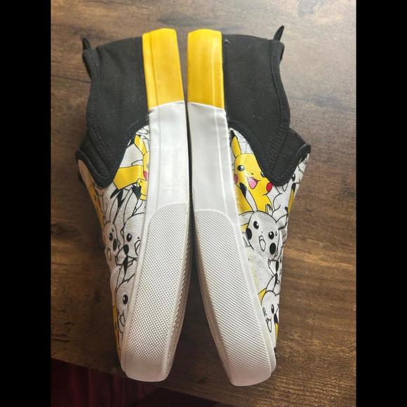 Pokémon Ground Up #25 Sneakers - Picture 3 of 8